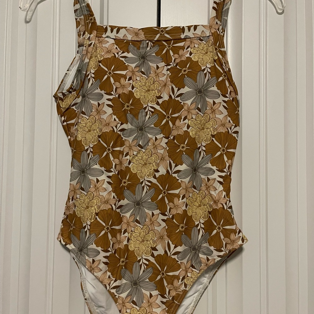 Rylee + Cru Floral Swimsuit in Safari Floral size XS